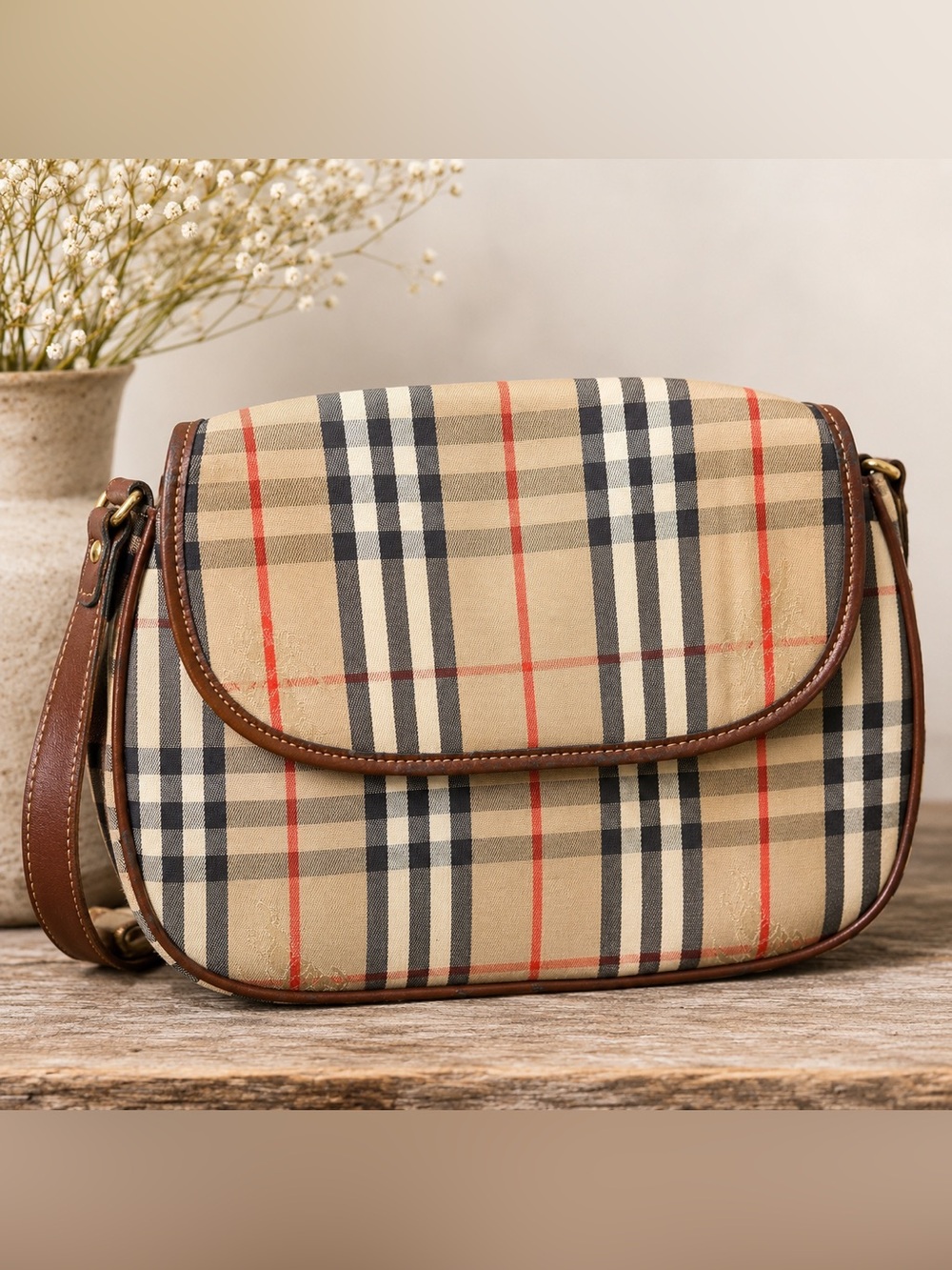 Vintage Burberry London Nova Check Crossbody Shoulder Bag Made in Italy